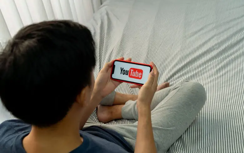 Best Time to Post on YouTube